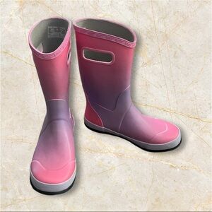 BOGS Girls Rain Boots Pink / Purple Ombré Waterproof Pull on Size Youth 6 Kids